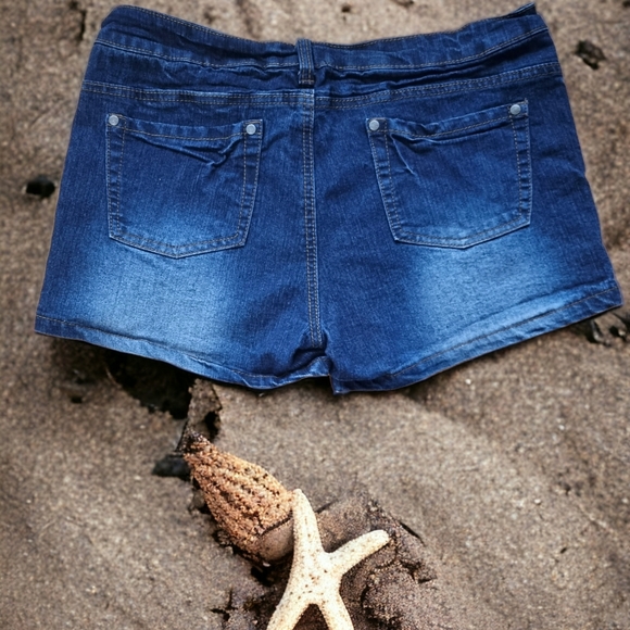 Bluecrush Denim Jean Shorts - Picture 2 of 5